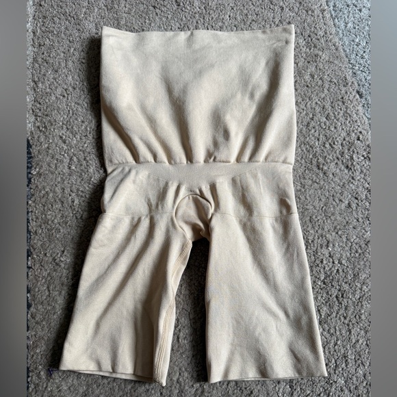 Assets By Spanx Other - ASSETS by SPANX Women’s Shapewear Cream Shorts - S/CH/P